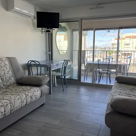 T2 Au Cap D'agde - 6 Pers, Parking Prive, Proche Et Commerces - Fr-1-749-70 Apartment *