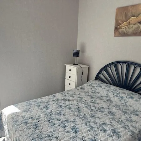 T2 Au Cap D'agde - 6 Pers, Parking Prive, Proche Et Commerces - Fr-1-749-70 *